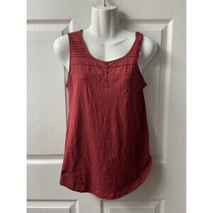 Eddie Bauer Tank Top Womens Small Red Pleated Button Accent Outdoor Camping Knit